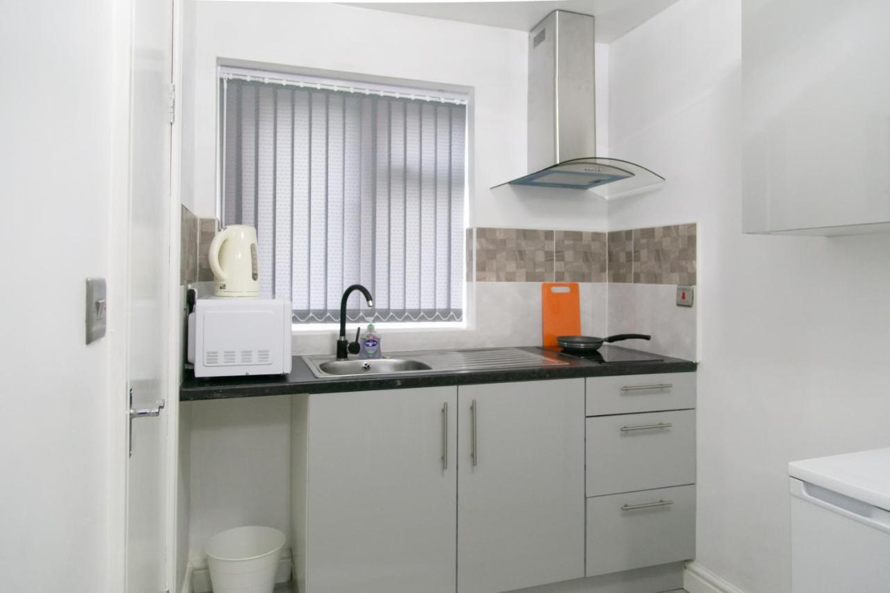 Cheetham Hills Apartments Manchester Exterior photo